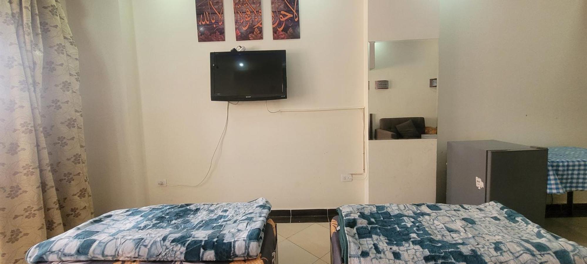 Apartment With Free Private Furnished Near Senzomall